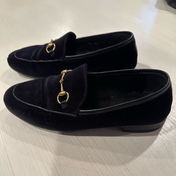 Gucci Shoes - Gucci Women’s Jordaan Horsebit loafers black velvet